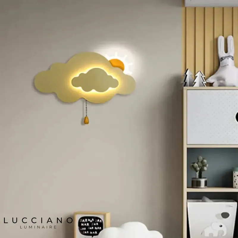 Applique murale LED élégante pour petit espace.