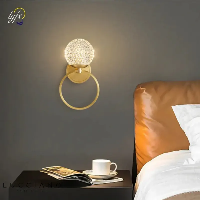 Voici la transformation du titre :
Applique murale LED nordique design scandinave élégant