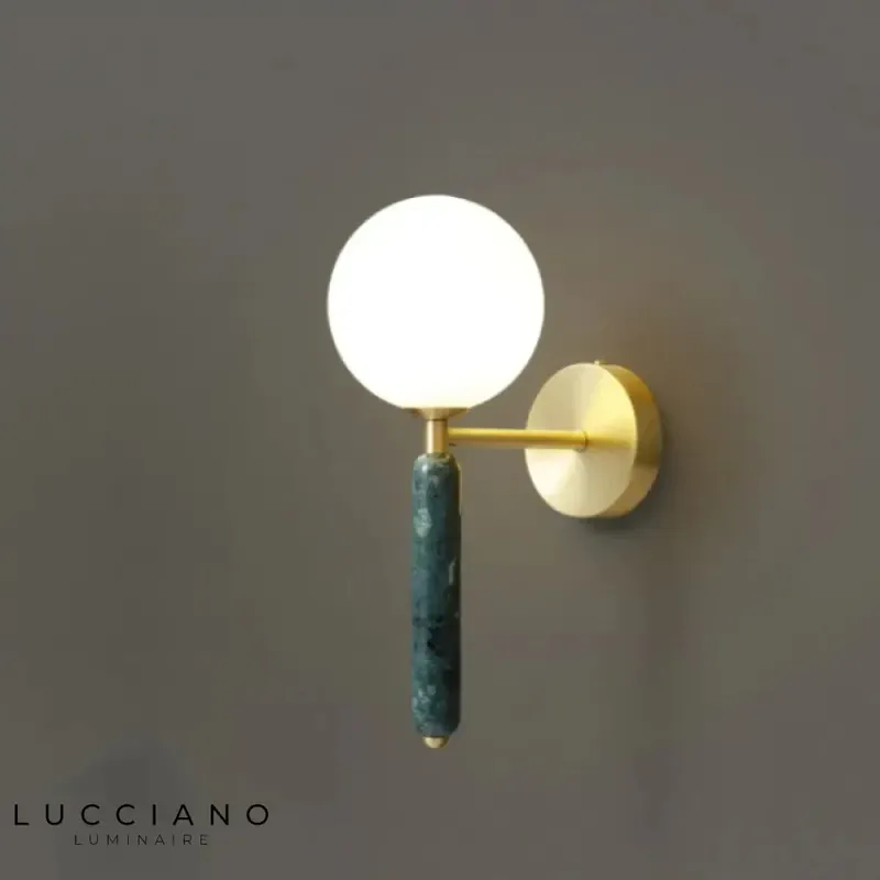 Applique murale LED élégante et douce.