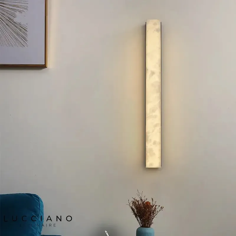 Applique murale élégante, design minimaliste contemporain.