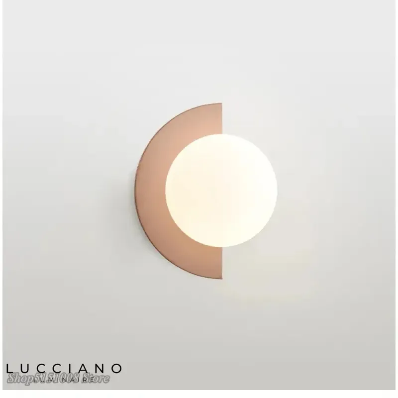 Applique de chevet design scandinave élégante lumière.
