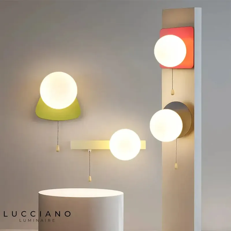 Voici la transformation du titre :
Appliques murales colorées nordiques design scandinave