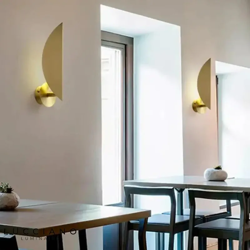 Lampe de applique murale élégante design minimaliste contemporain.