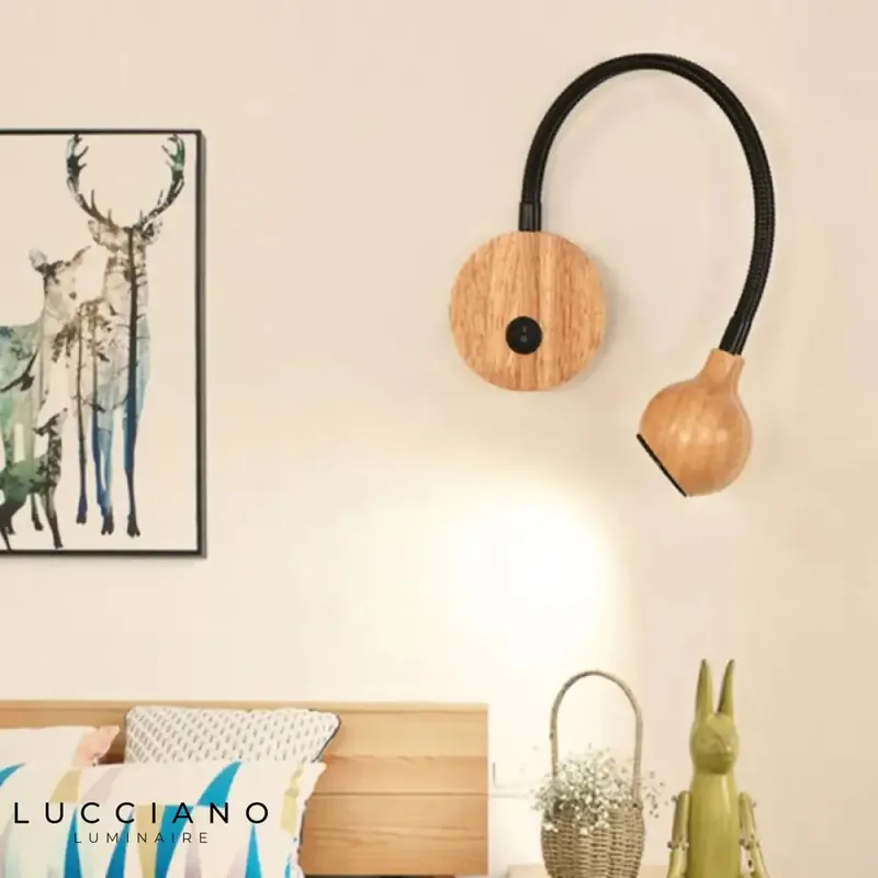 Applique murale nordique élégante bois clair