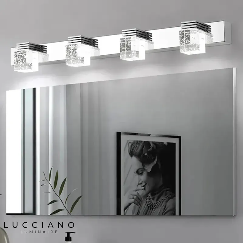 Voici ma proposition :
Applique murale en cristal élégante design contemporain