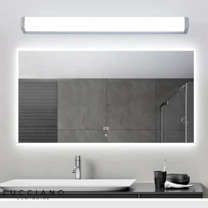 Applique murale élégante et design pour salle de bain
