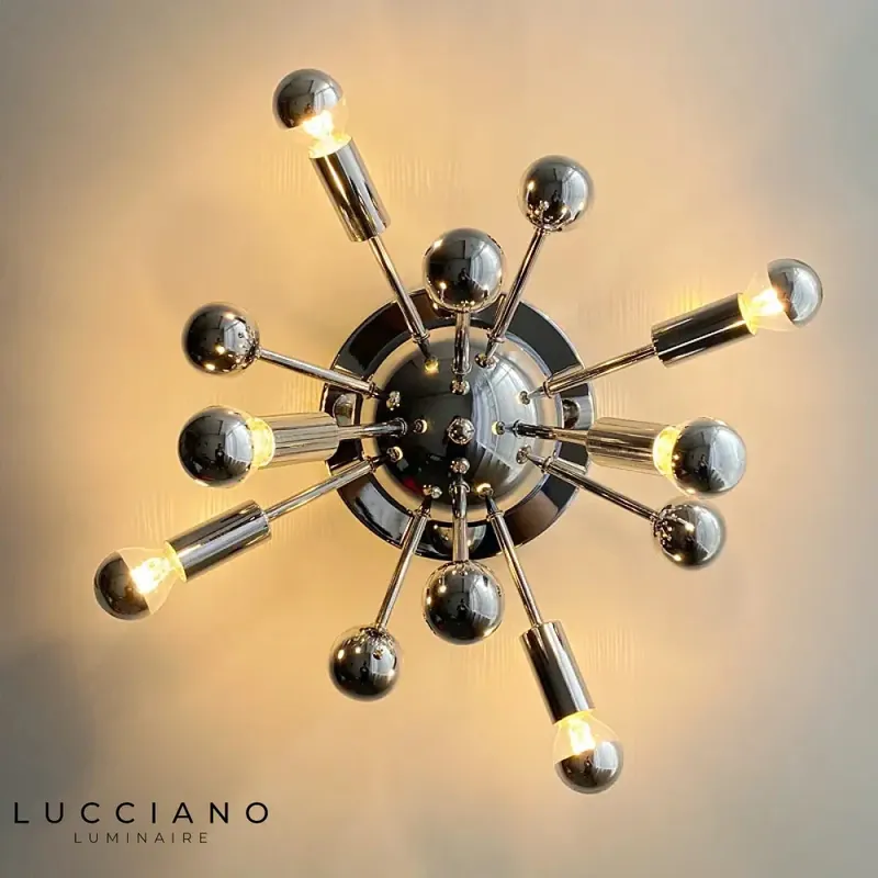 Voici ma proposition :
Applique murale médiévale lumière design futuriste