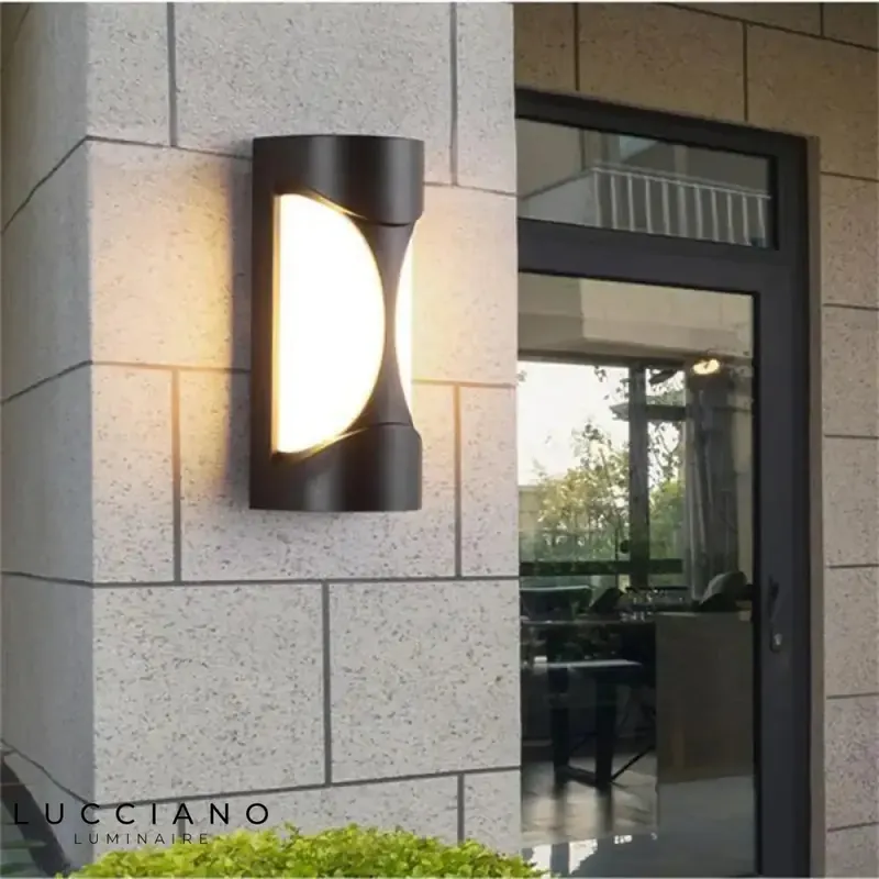 Applique murale LED robustes contre intempéries.