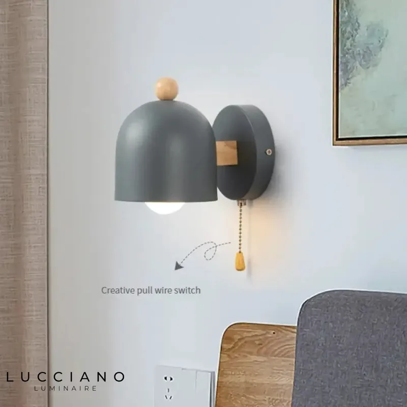 Applique murale LED design scandinave élégant.