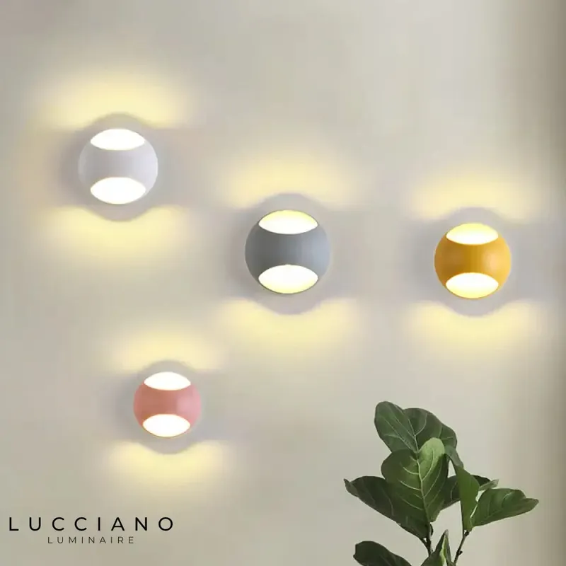 Applique murale LED modernes élégantes intérieur.