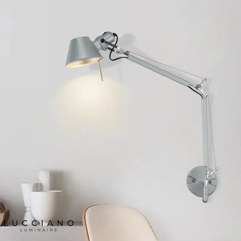 Voici le résultat :
Applique murale longue articulée design luminaire élégant
