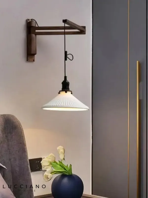 Applique murale extensible cuivre, lumière moderne chez soi.
