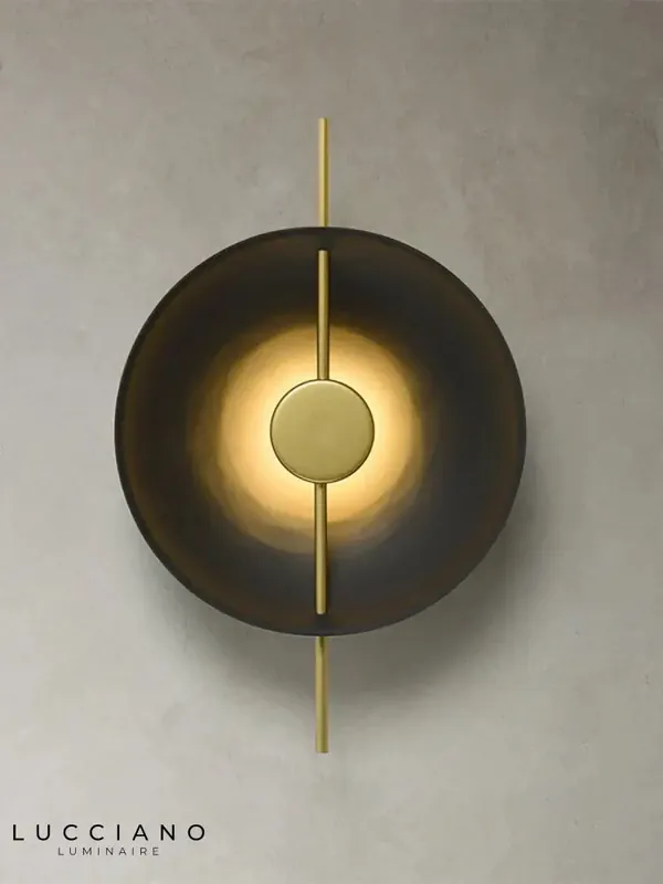 Applique murale LED élégante et design.
