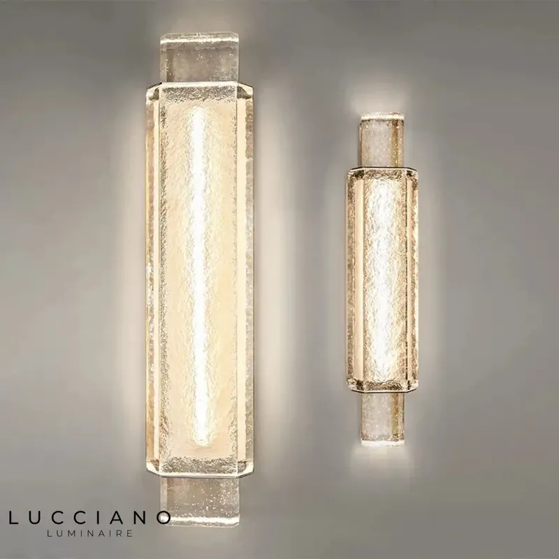 Voici le titre transformé :
Applique murale en cristal luminescence contemporaine