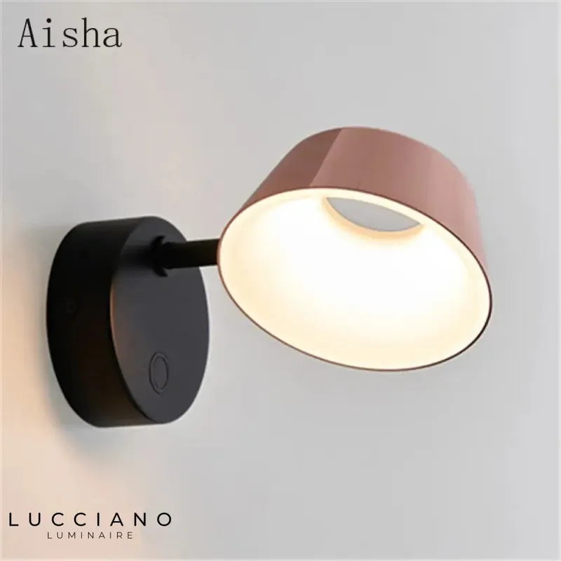 applique murale LED élégante scandinave lumineuse.