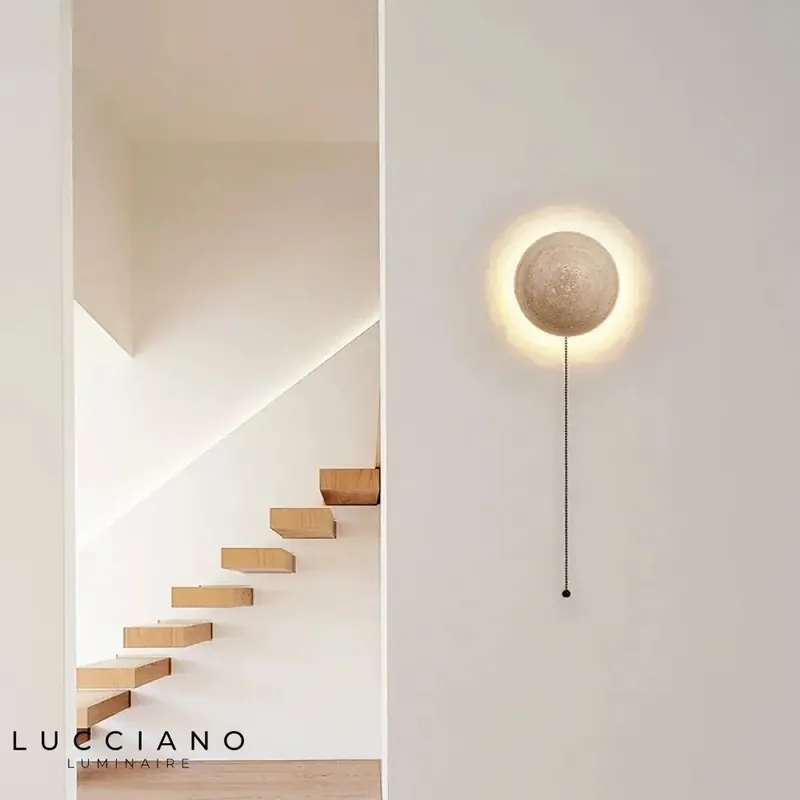 Applique murale à led contemporaine scandinave lumineuse.