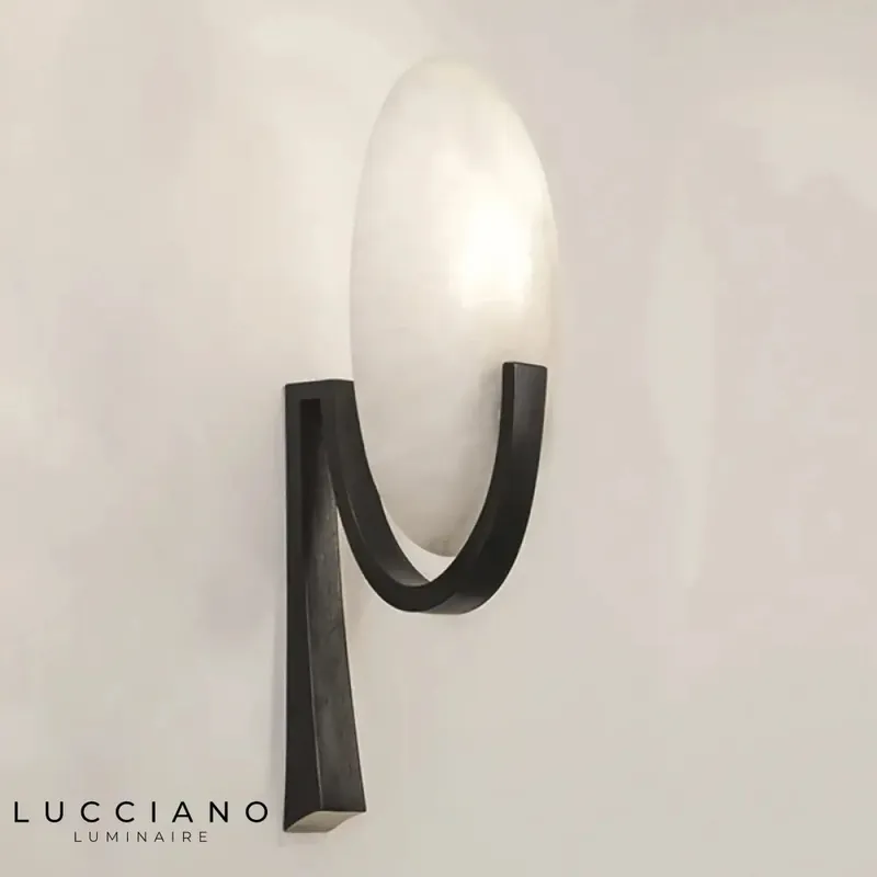 Applique murale nordique luxueuse contemporaine cuivre marbre.