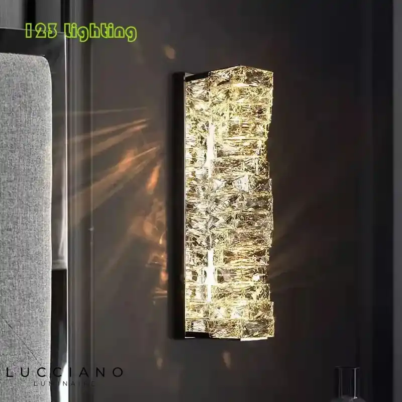 Voici le titre transformé :
Applique murale moderne cristal lumineux design élégant
