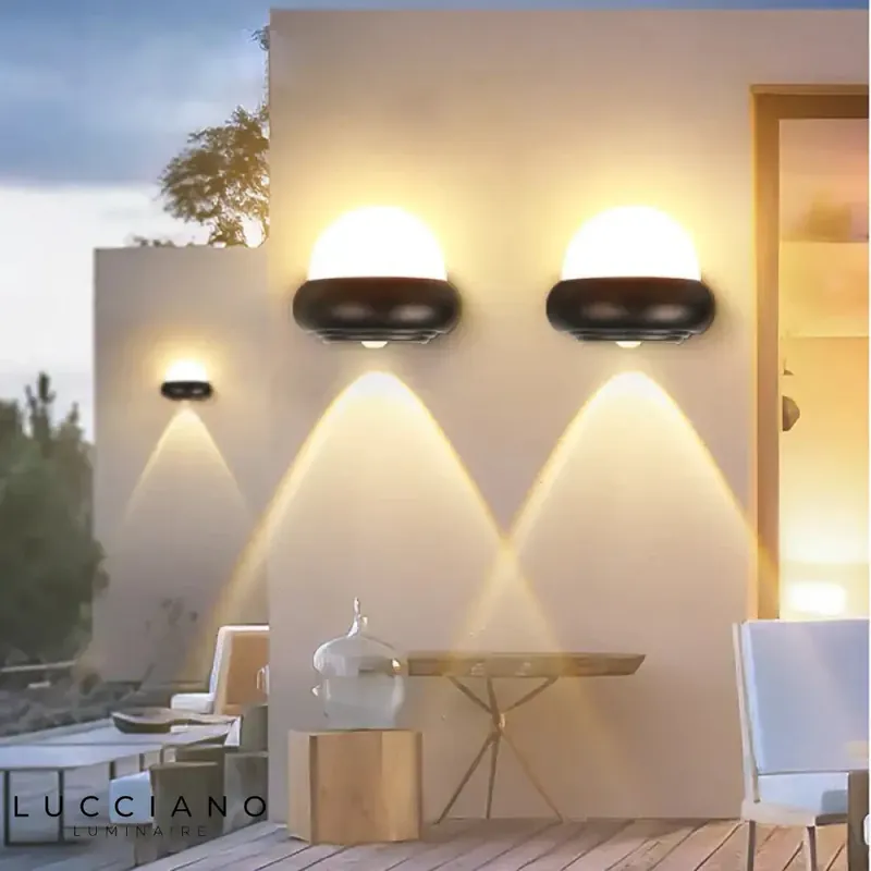 Applique murale LED étanche robuste design jardin