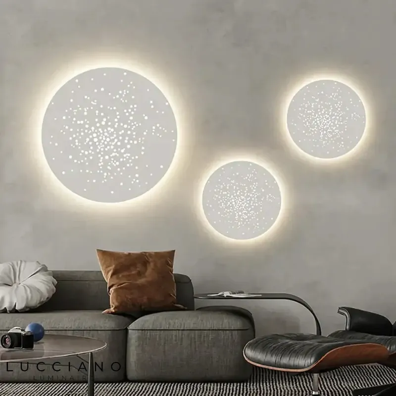 Voici le nouveau titre :
Applique murale led élégante design épurée chic
