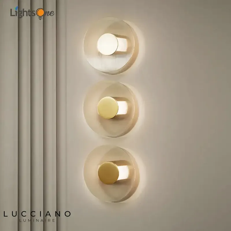 Applique murale design en verre élégante et lumineuse