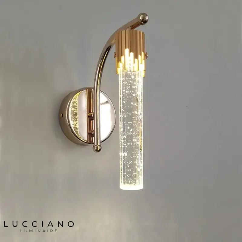 Applique murale LED élégante design lumineux.
