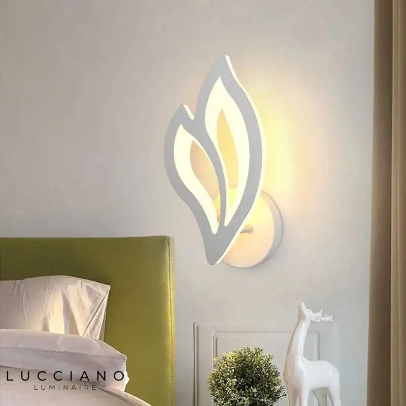 applique murale led design feuille lumineuse.