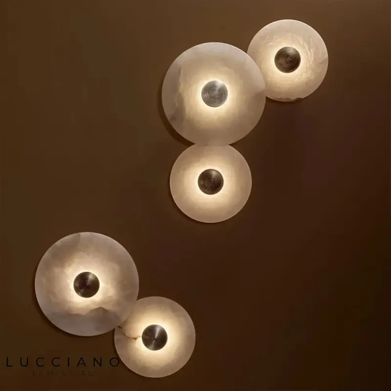 Applique murale LED dorée élégante design contemporain